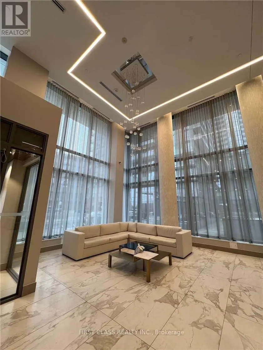 Apartment at 408 - 32 FOREST MANOR ROAD, Toronto