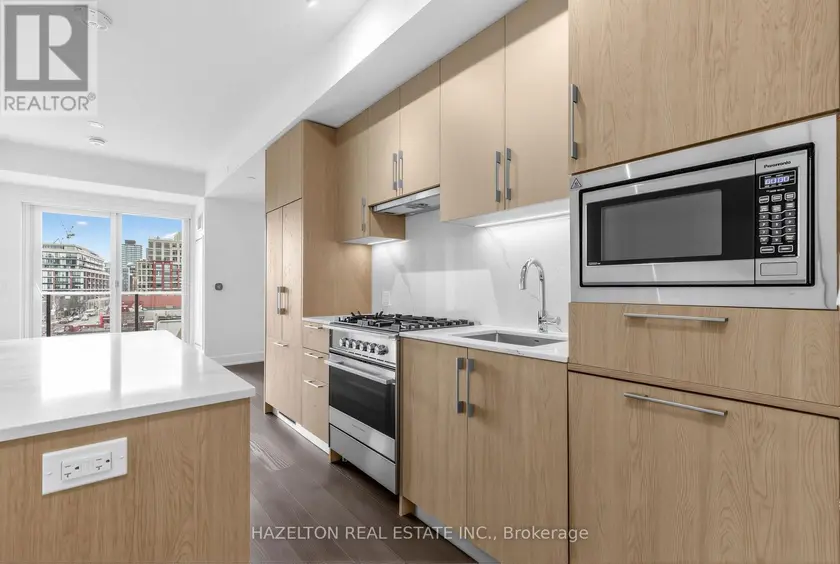 Apartment at 711 - 8 MANOR ROAD W, Toronto