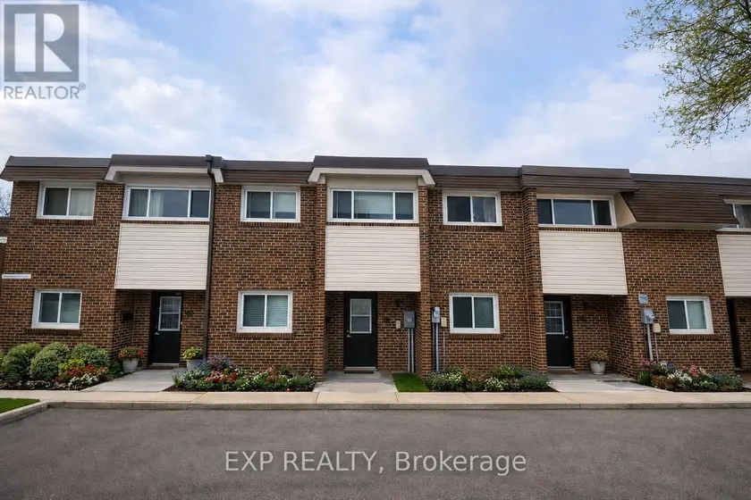 Townhouse at 111 - 55 GODSTONE ROAD, Toronto