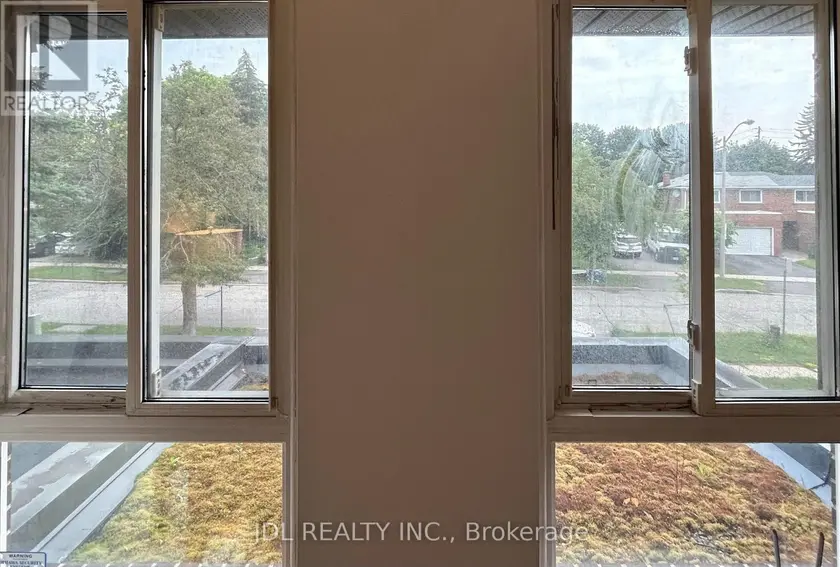Detached at MASTER BEDROOM 2ND FLOOR - 80 MOSEDALE CRES CRESCENT, Toronto