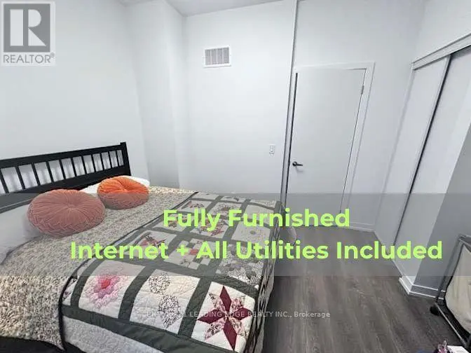Townhouse at ROOM 4 - 9 SPRUCE PINES CRESCENT, Toronto