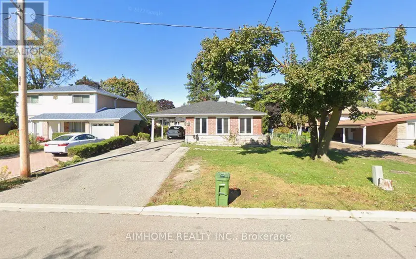 Detached at 20 LISBURN CRESCENT, Toronto
