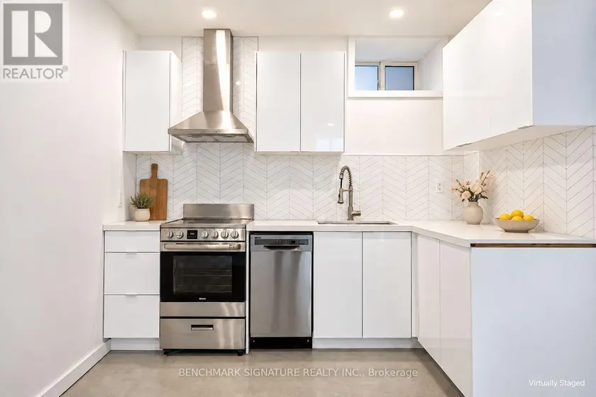 Detached at LOWER - 301 EUCLID AVENUE, Toronto