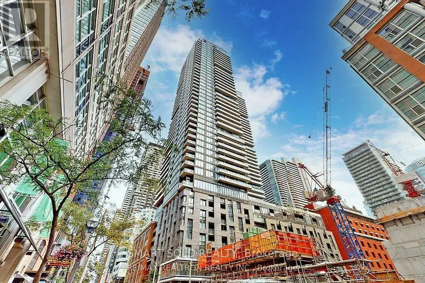 Apartment at 601 - 115 BLUE JAYS WAY, Toronto