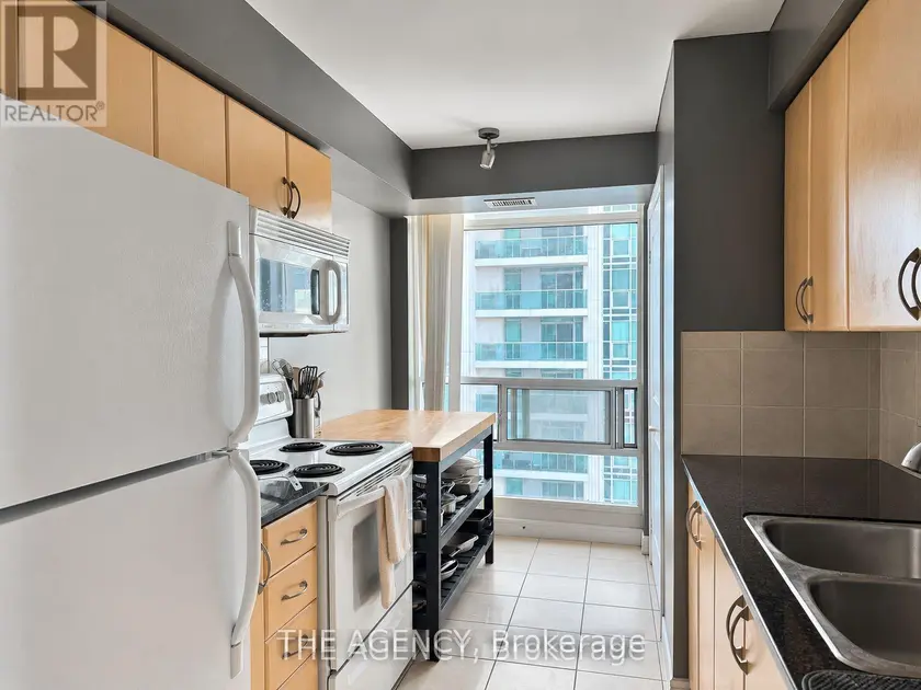 Apartment at 1711 - 35 BALES AVENUE, Toronto