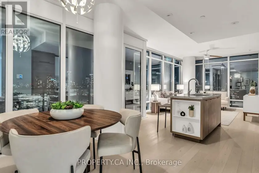 Apartment at 3002 - 488 UNIVERSITY AVENUE, Toronto