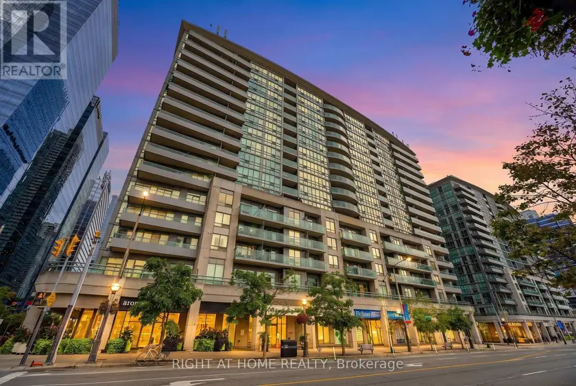 Apartment at 701 - 51 LOWER SIMCOE STREET, Toronto