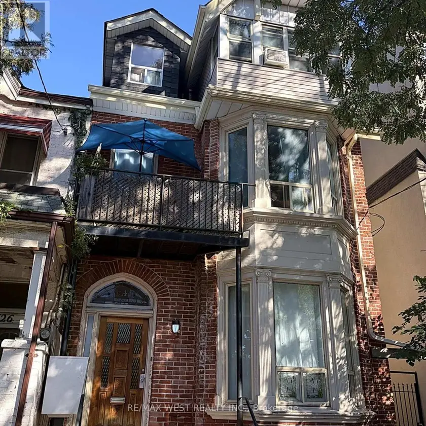 Semi-Detached/Link at 124 BALDWIN STREET, Toronto