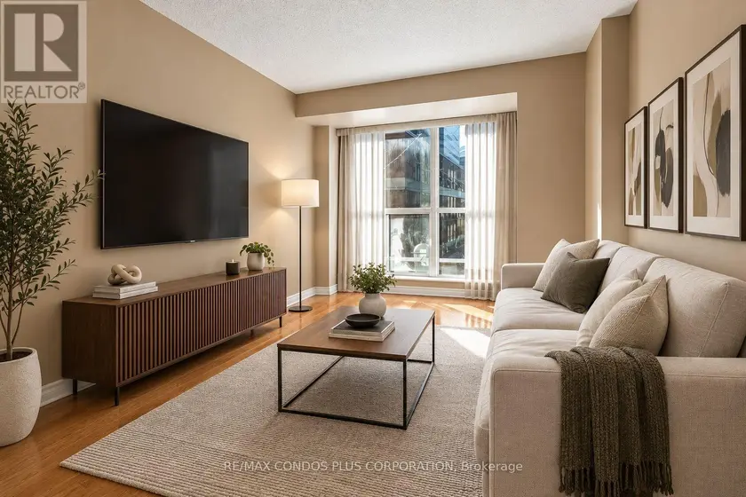 Apartment at 240 - 250 WELLINGTON STREET W, Toronto