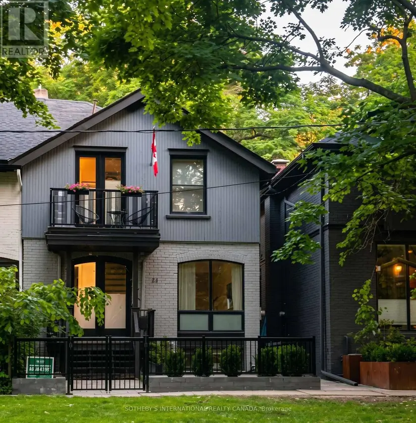 Townhouse at 21 HILLCREST PARK, Toronto