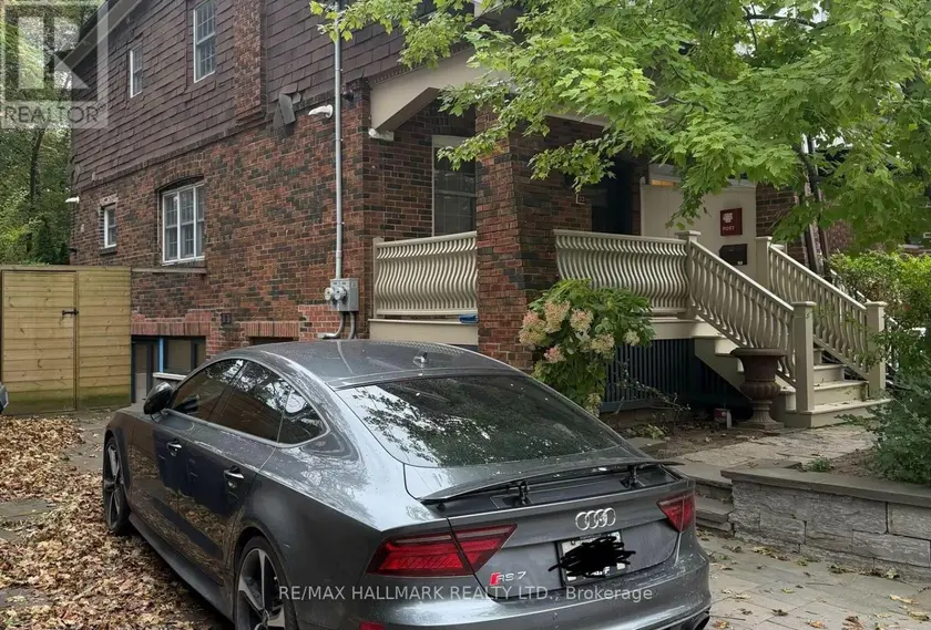 Semi-Detached/Link at 33 HILLSDALE AVENUE W, Toronto