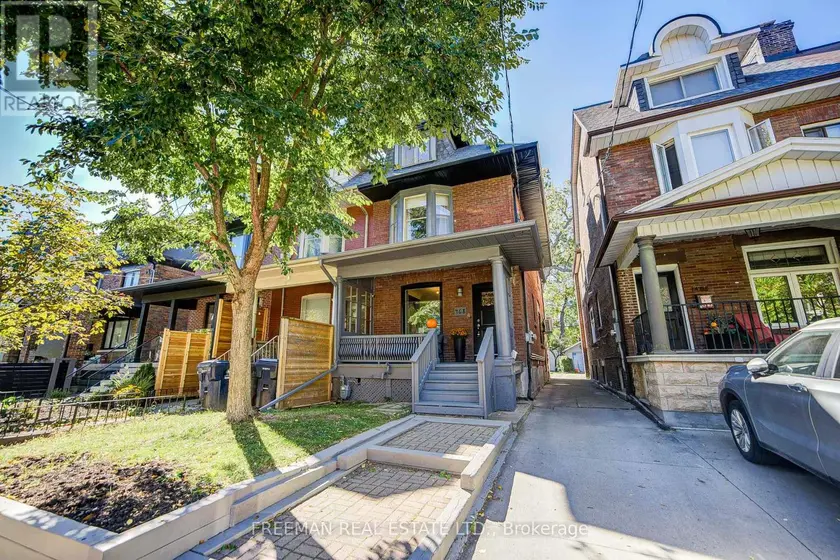 Semi-Detached/Link at 468 MARKHAM STREET, Toronto