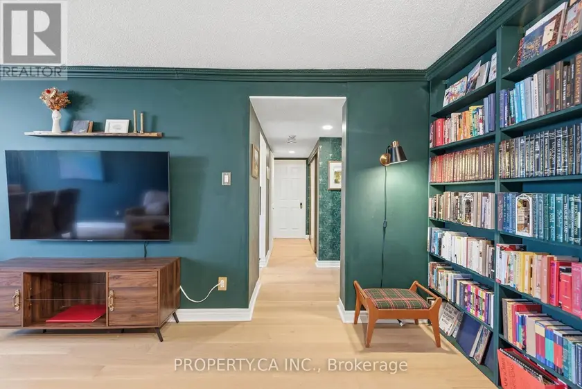 Apartment at 1811 - 15 MAITLAND PLACE, Toronto