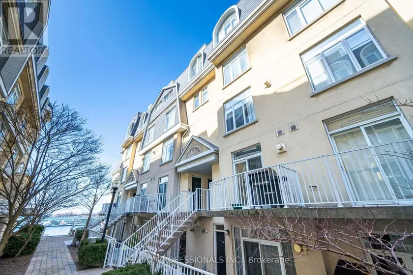 Apartment at 362 - 32 STADIUM ROAD, Toronto