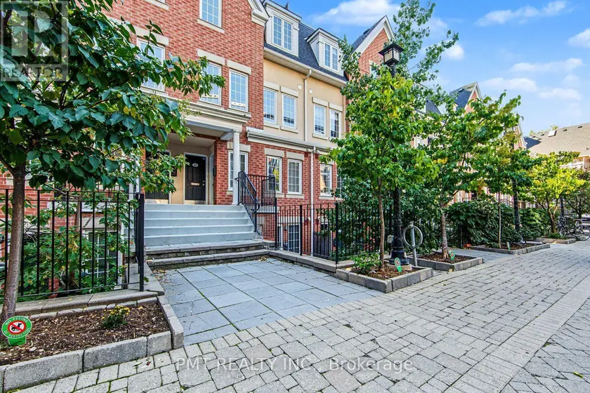 Townhouse at 23 - 11 NIAGARA STREET, Toronto