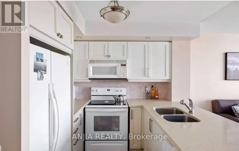 Apartment at 903 - 5 NORTHTOWN WAY, Toronto