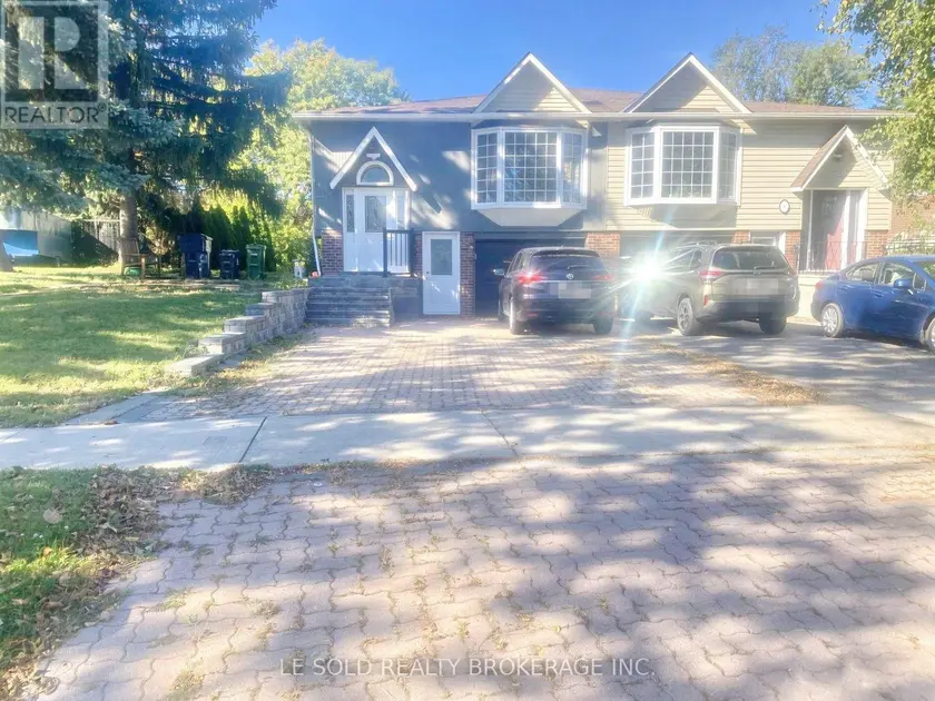 Semi-Detached/Link at UPPER - 2 CHIPWOOD CRESCENT, Toronto