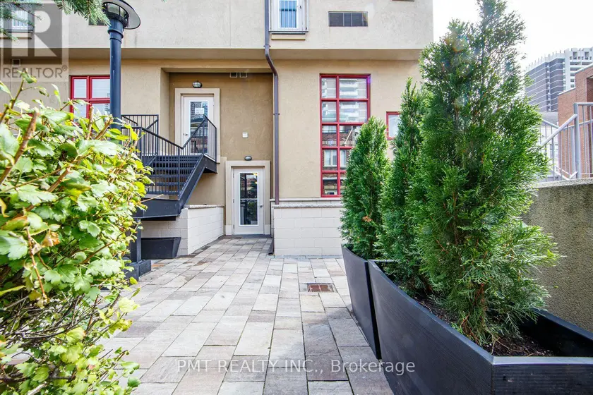 Townhouse at 124 - 21 EARL STREET, Toronto
