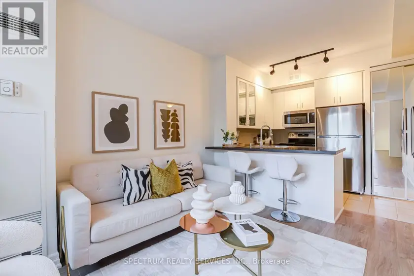 Apartment at 301 - 70 ALEXANDER STREET, Toronto