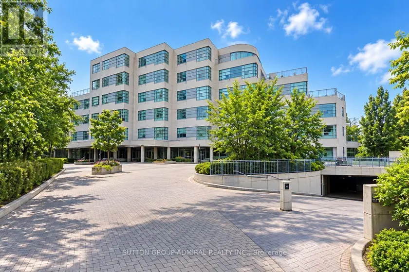 Apartment at 102 - 1 WATERGARDEN WAY, Toronto