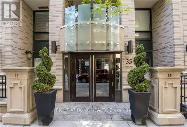 Apartment at 1606 - 35 HAYDEN STREET, Toronto
