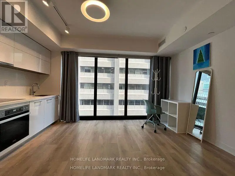 Apartment at 905 - 188 CUMBERLAND STREET, Toronto