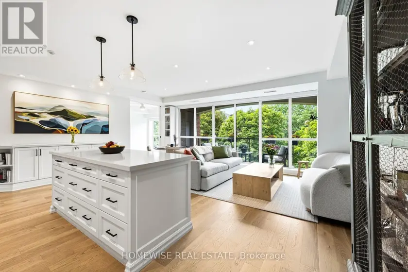 Apartment at 403 - 11 SOHO STREET, Toronto