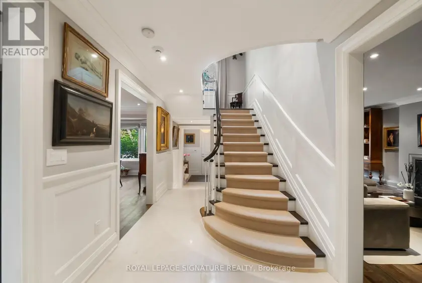 Detached at 230 STRATHALLAN WOOD, Toronto