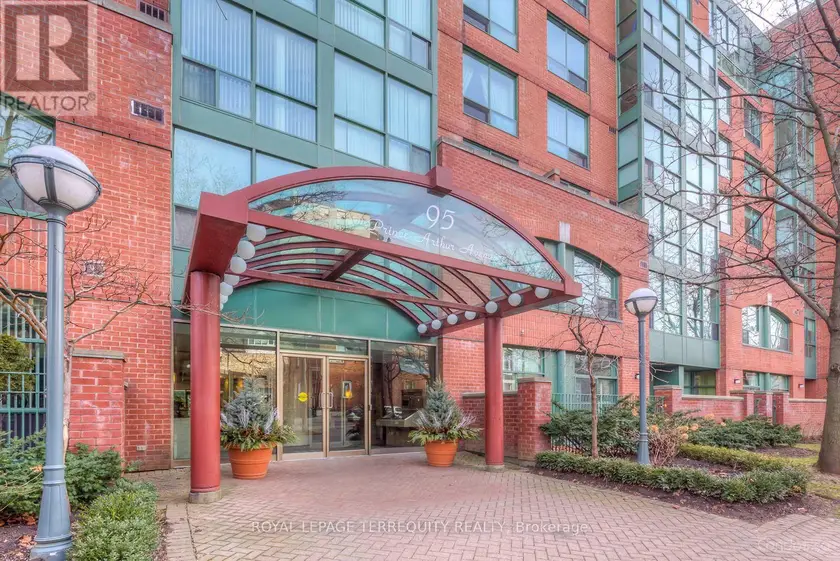 Apartment at 524 - 95 PRINCE ARTHUR AVENUE, Toronto