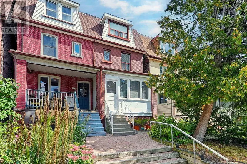 Semi-Detached/Link at 227 MONTROSE AVENUE, Toronto