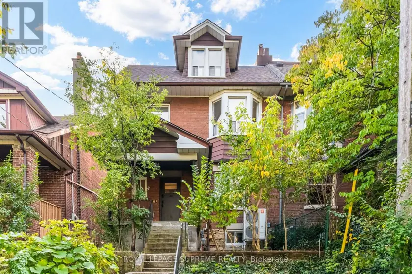 Semi-Detached/Link at 32 THOME CRESCENT, Toronto