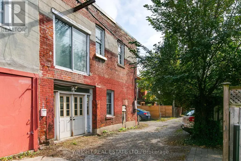 Semi-Detached/Link at REAR - 105 MAJOR STREET, Toronto