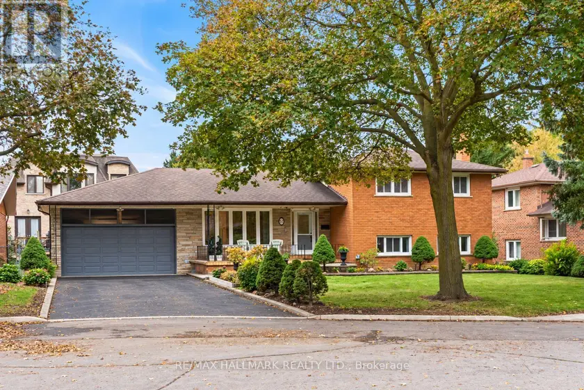 Detached at 53 TOBRUK CRESCENT, Toronto