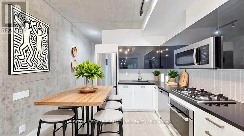 Apartment at 203 - 39 BRANT STREET, Toronto