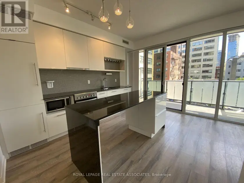 Apartment at 405 - 435 RICHMOND STREET W, Toronto