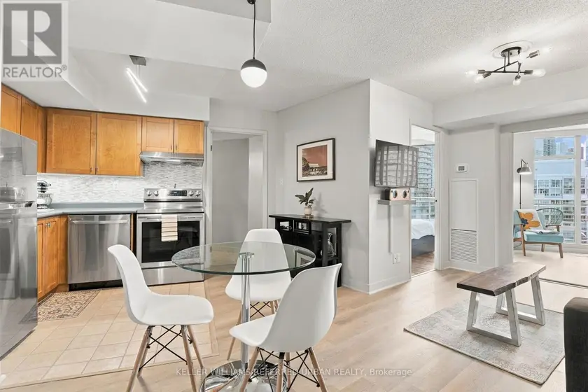 Apartment at 1102 - 650 QUEENS QUAY W, Toronto