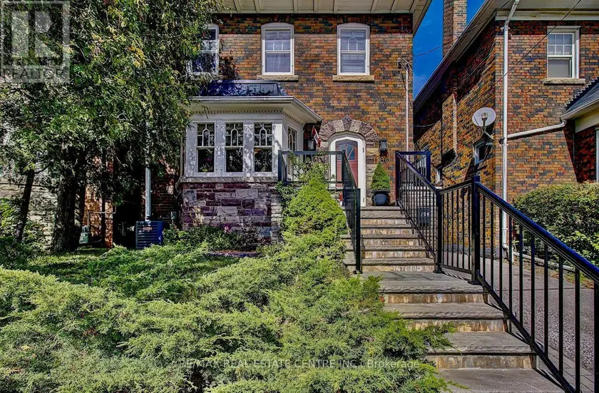 Detached at 194 LAWRENCE AVENUE E, Toronto