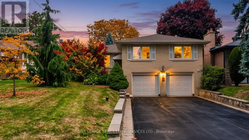Detached at 24 BURLEIGH HEIGHTS DRIVE, Toronto