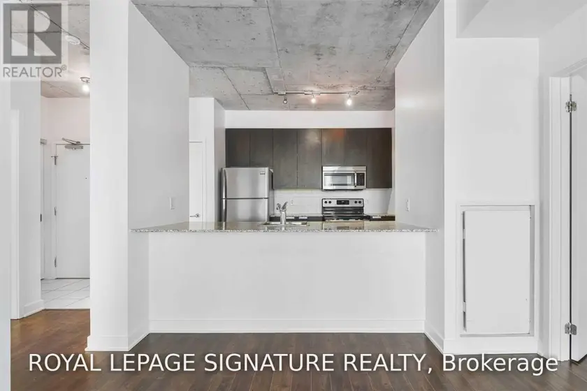 Apartment at 904 - 400 WELLINGTON STREET W, Toronto