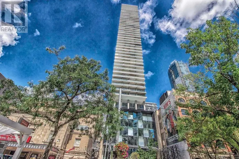 Apartment at 805 - 224 KING STREET W, Toronto