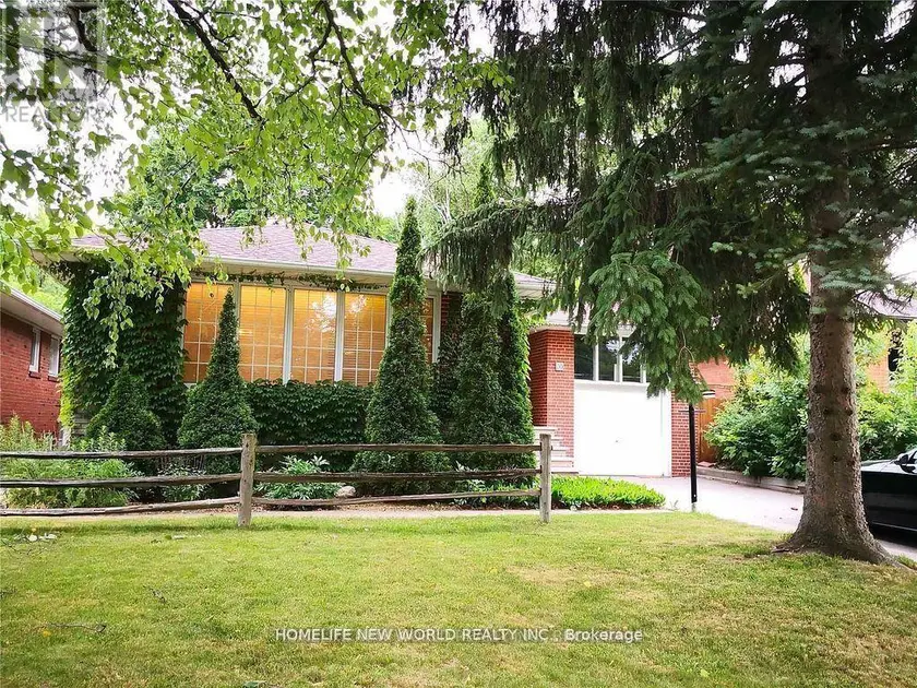 Detached at 10 MILLGATE CRESCENT, Toronto