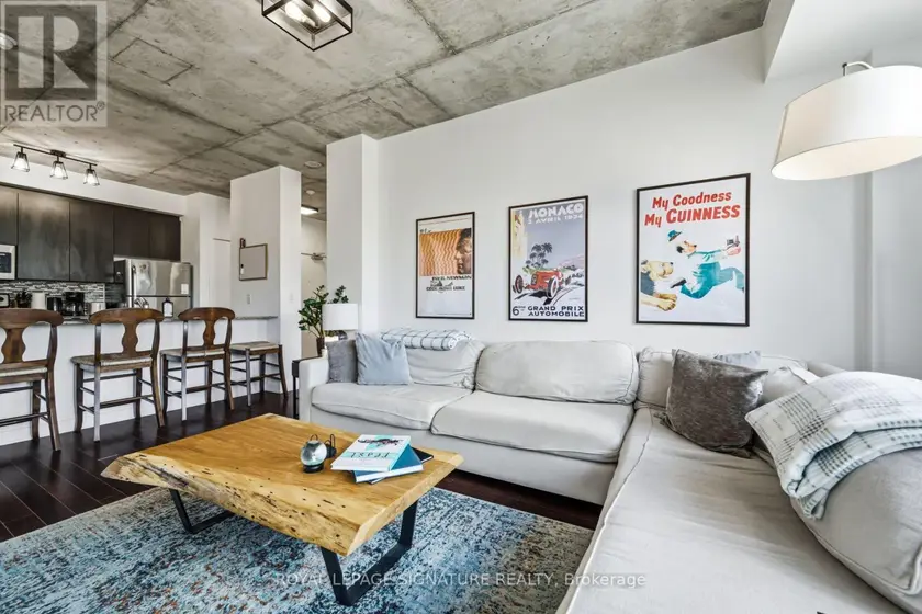Apartment at 803 - 400 WELLINGTON STREET W, Toronto