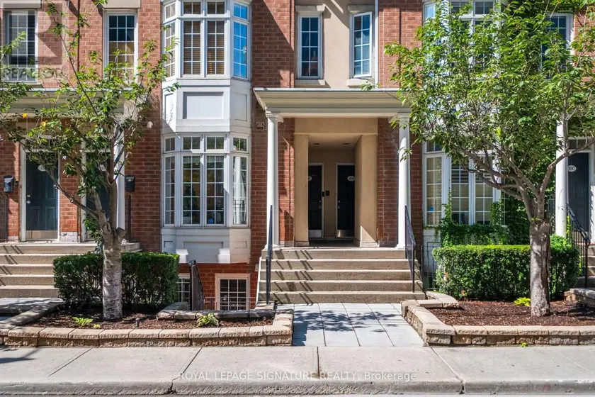 Townhouse at 8C PORTLAND STREET, Toronto