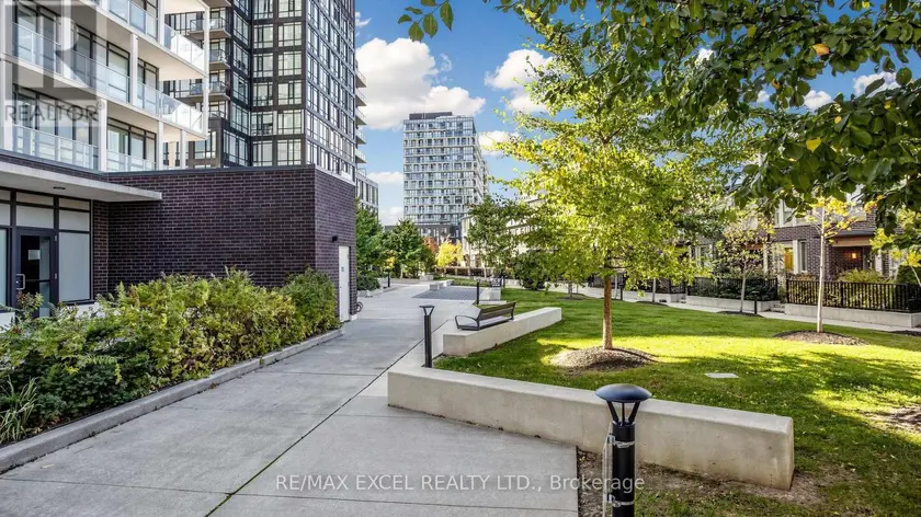 Townhouse at TH108 - 19 ALLENBURY GARDENS, Toronto