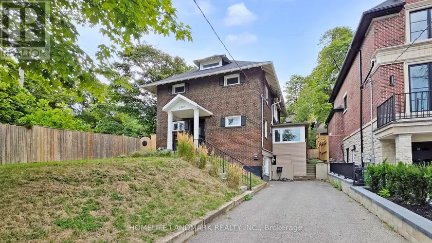 Detached at 107 LAWRENCE CRESCENT, Toronto