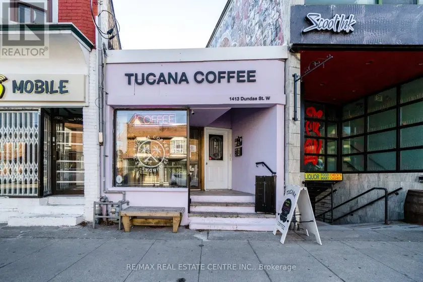Townhouse at 1 - 1413 DUNDAS STREET, Toronto