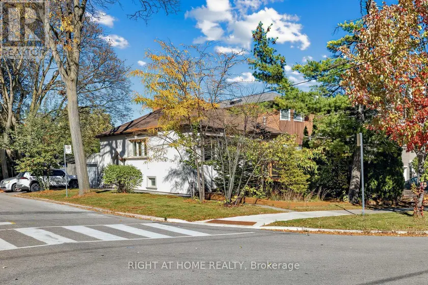 Detached at 44 CONNAUGHT AVENUE, Toronto