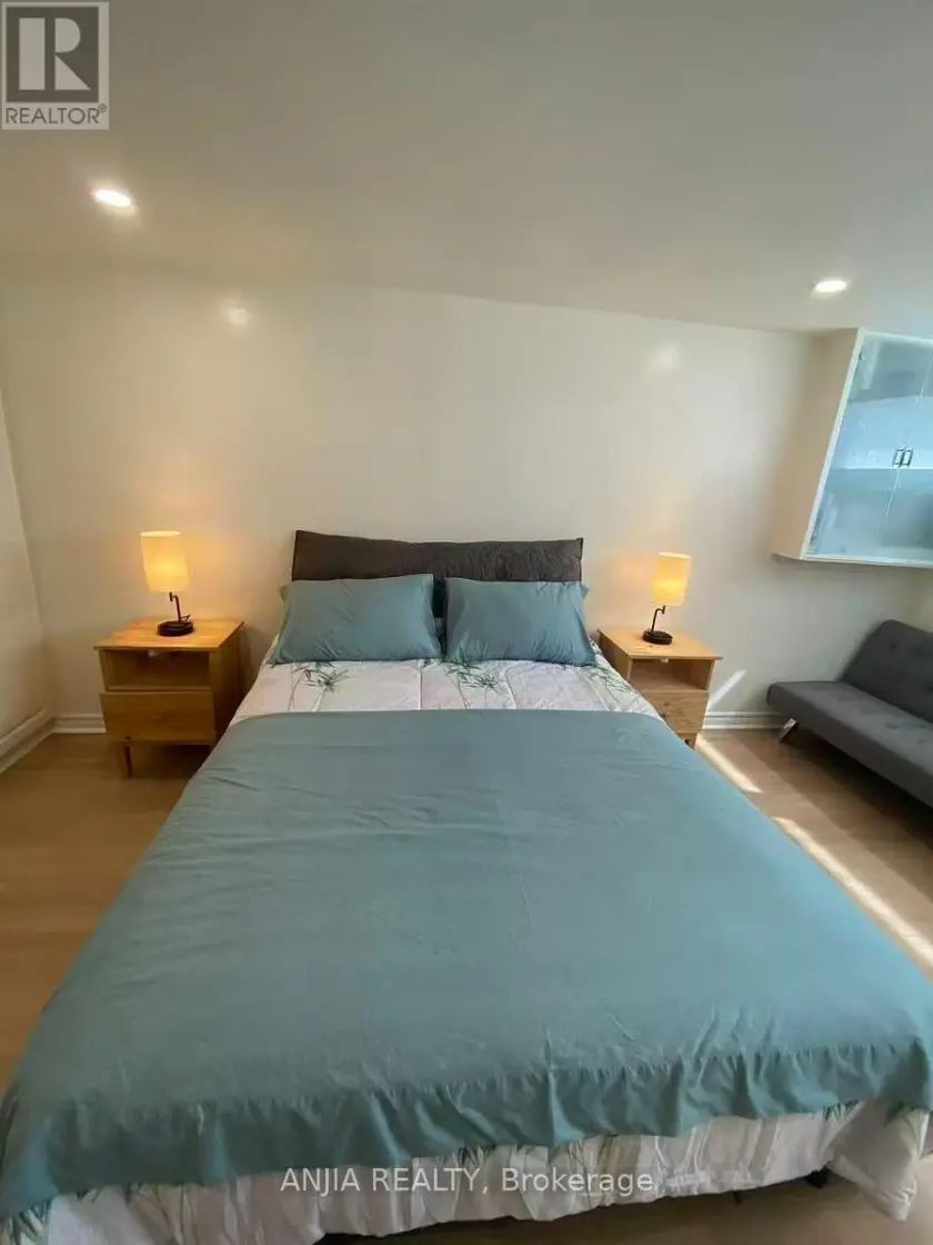 Semi-Detached/Link at 86 SANTA BARBARA ROAD, Toronto