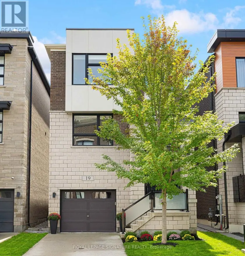 Detached at 19 HOLLYHOCK COURT, Toronto