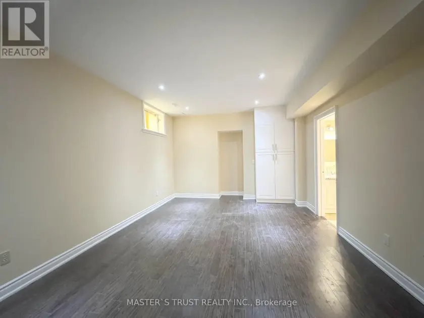 Detached at 6 CADMUS ROAD, Toronto